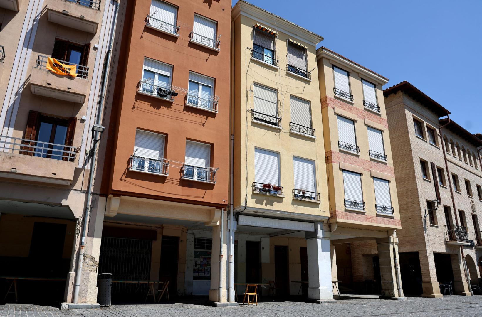 Edificio del que se ha precipitado el fallecido en Estella