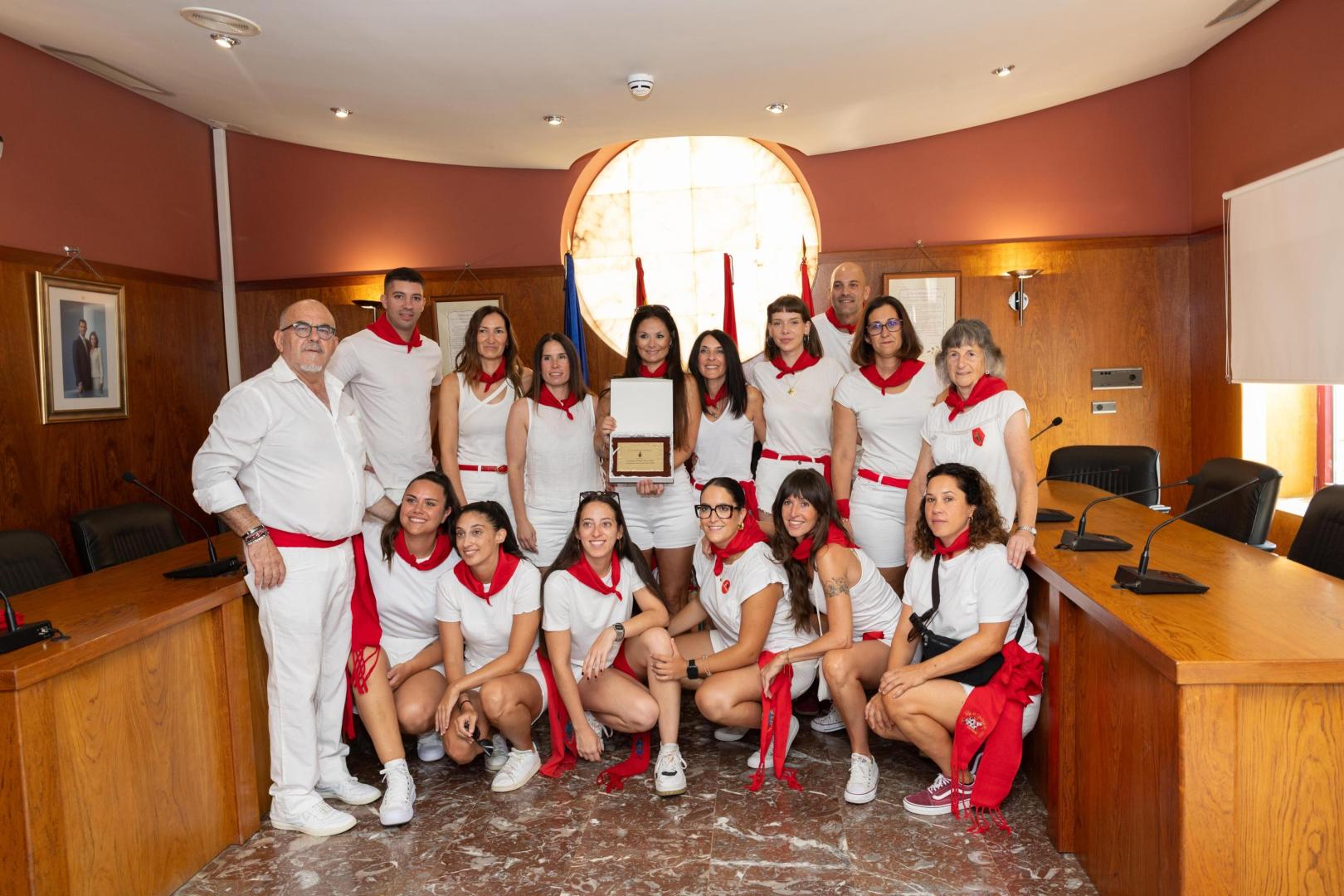 Integrantes del grupo de voluntarios organizador de la Cabalgata de Reyes Magos de Murchante