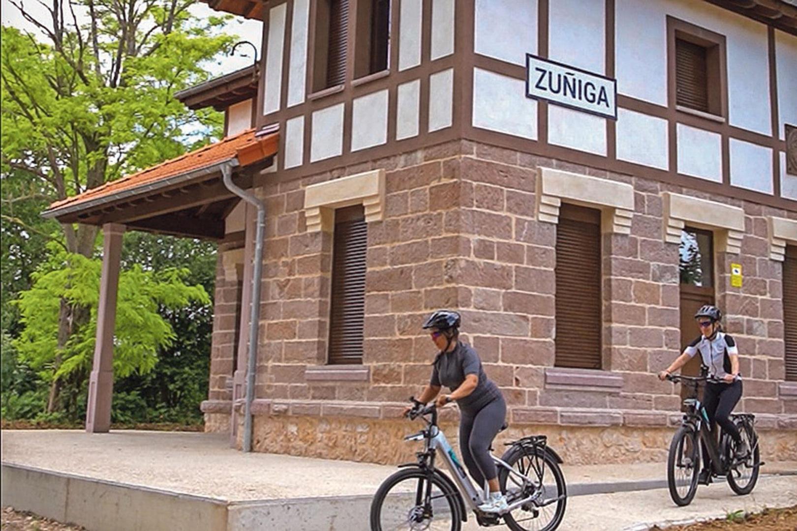 La antigua estación de Zúñiga ya restaurada
