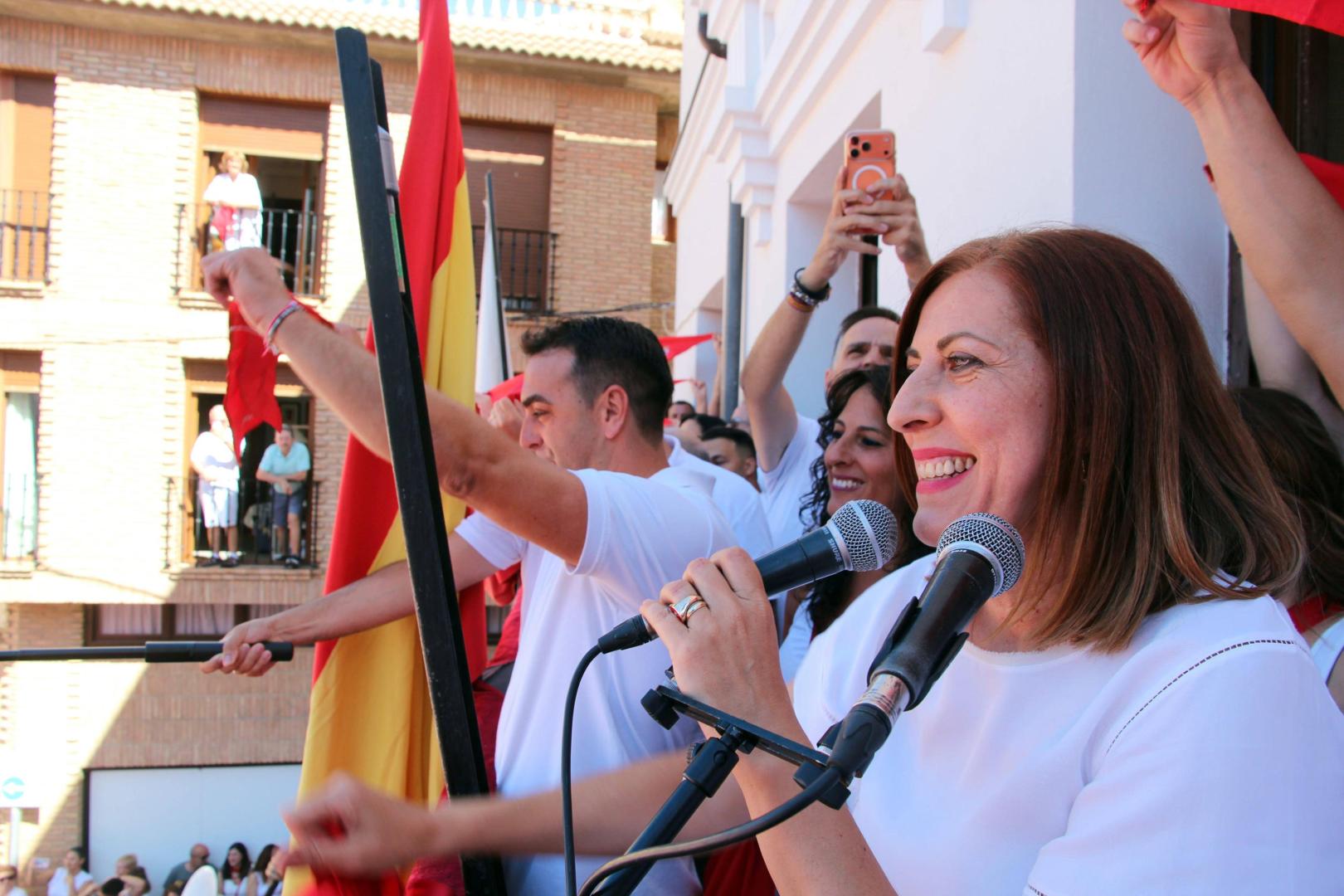 Maite Melero Pellicer, en los instantes previos a lanzar el cohete