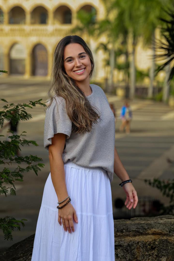 Noelia Gabás Iriguíbel en el Alcázar de Colón, ubicado en Santo Domingo, República Dominicaba