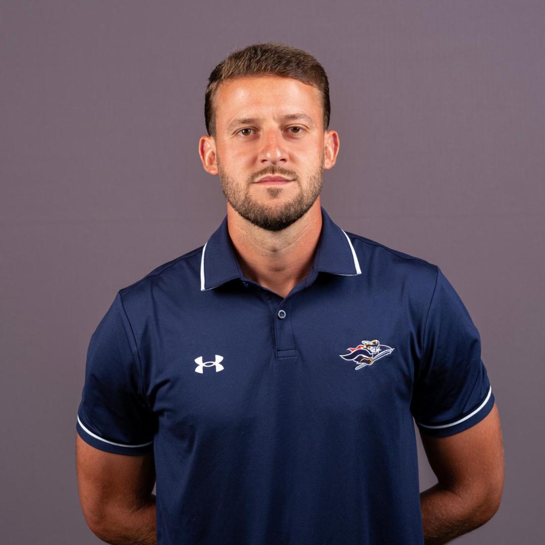 Alex Satrústegui, segundo entrenador de SNHU (Southern New Hampshire University).