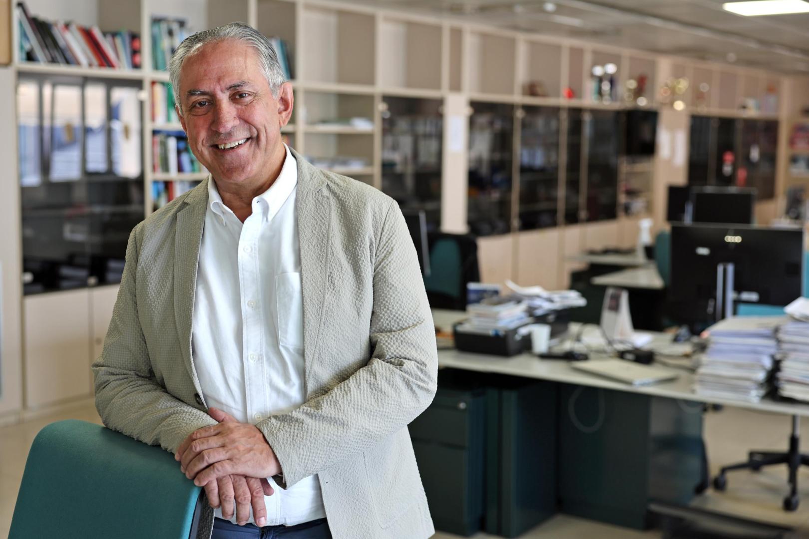 Jack Valero presentó en Pamplona su libro 'El Opus Dei sin filtros'.