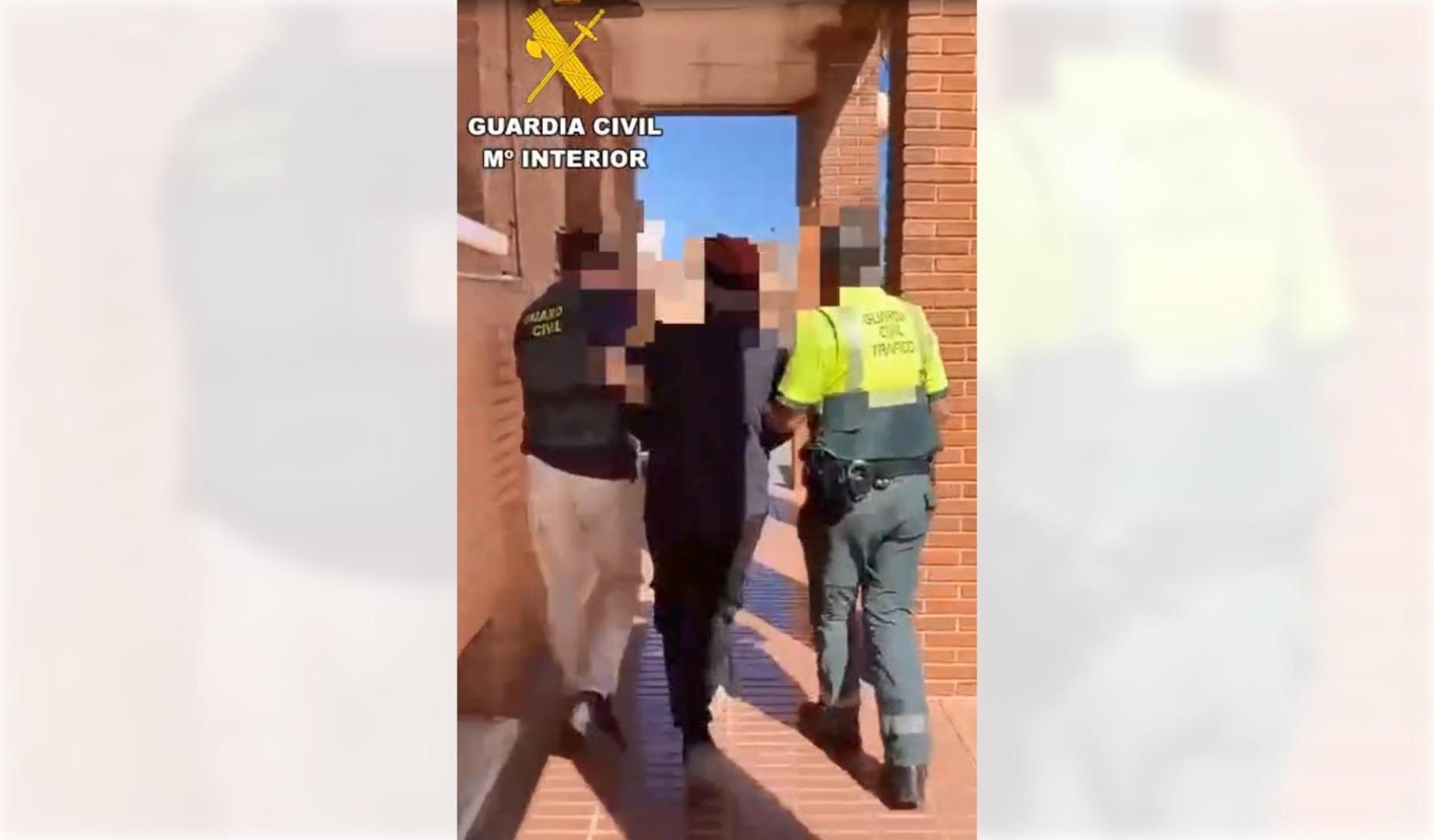 Detenido por simular ser atropellado por su expareja para presionarla tras agredirla en una discusión