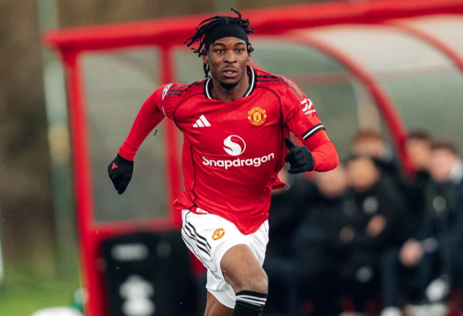 Víctor Musa, en una imagen con el Manches United