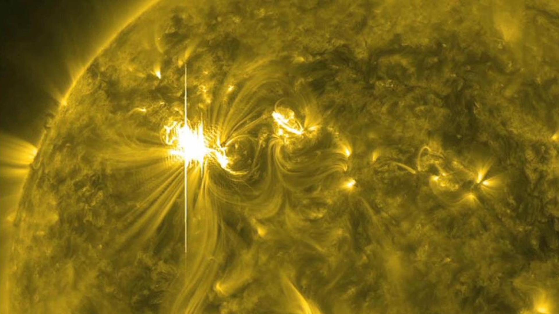 Una gran tormenta solar alcanza la Tierra
