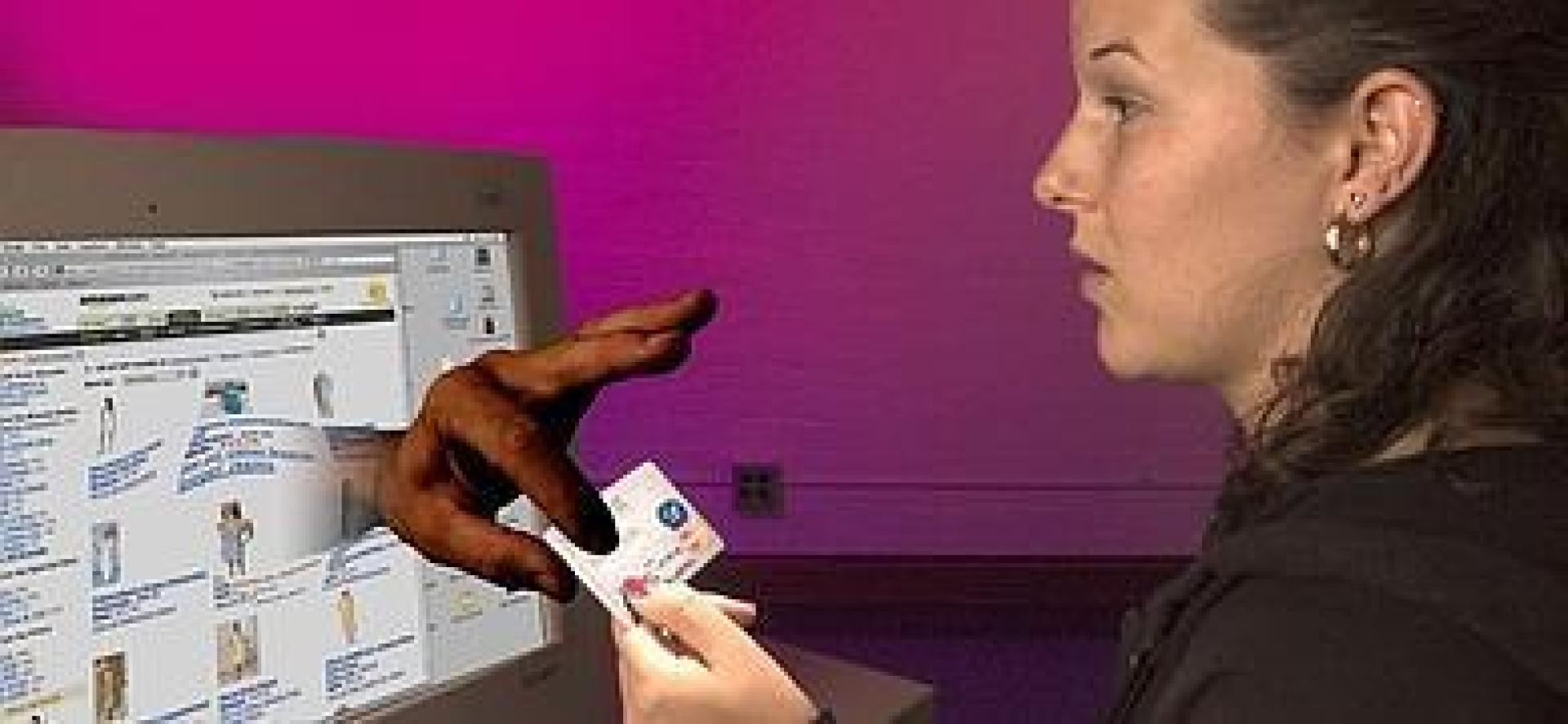 La compra por internet cada vez es más segura. / Archivo