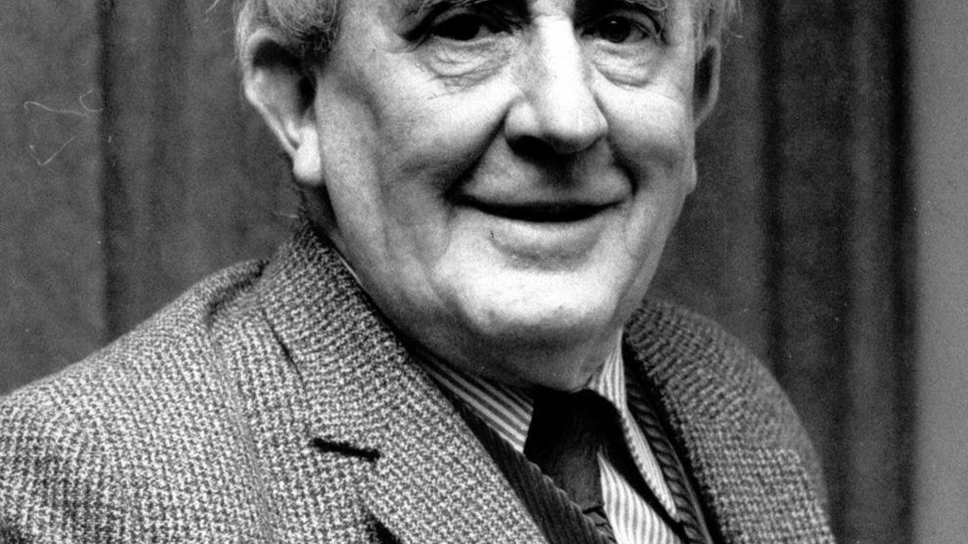 Hallan dos poemas de Tolkien en un anuario de 1936