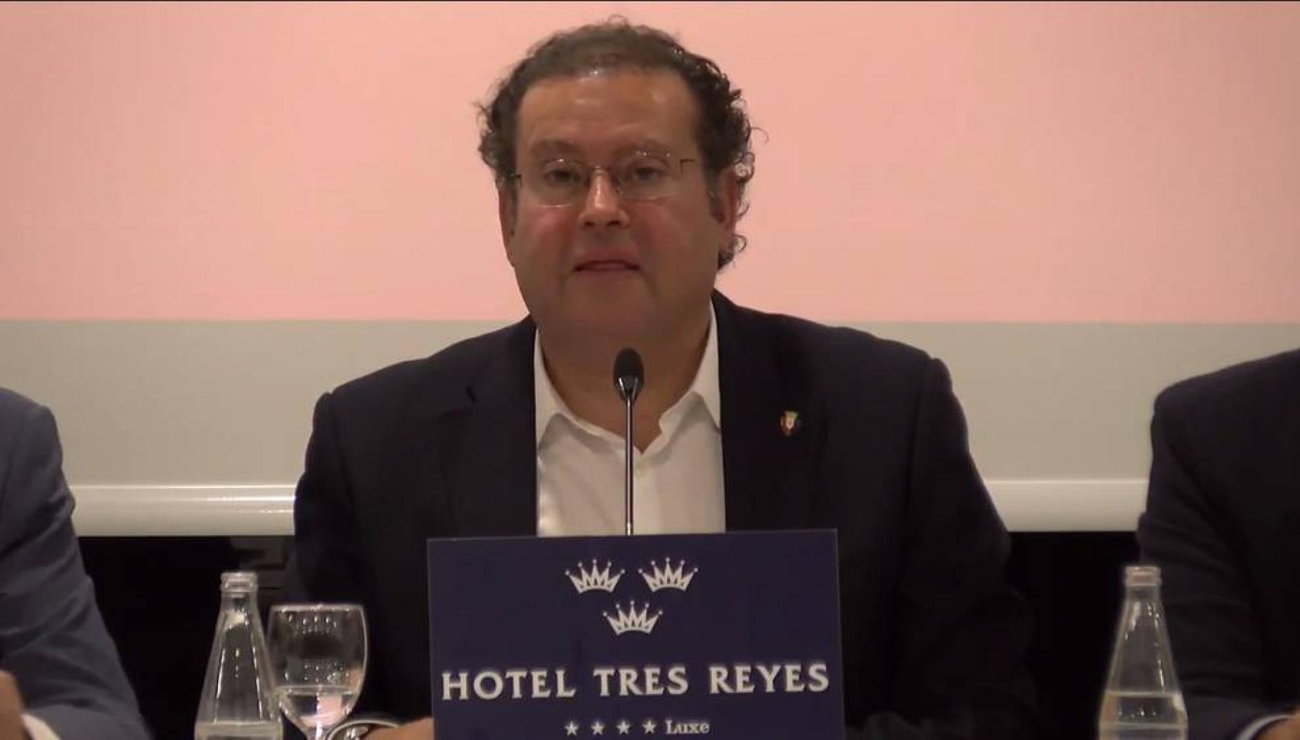 Miguel Cuesta en la presentación de la candidatura de Sabalza