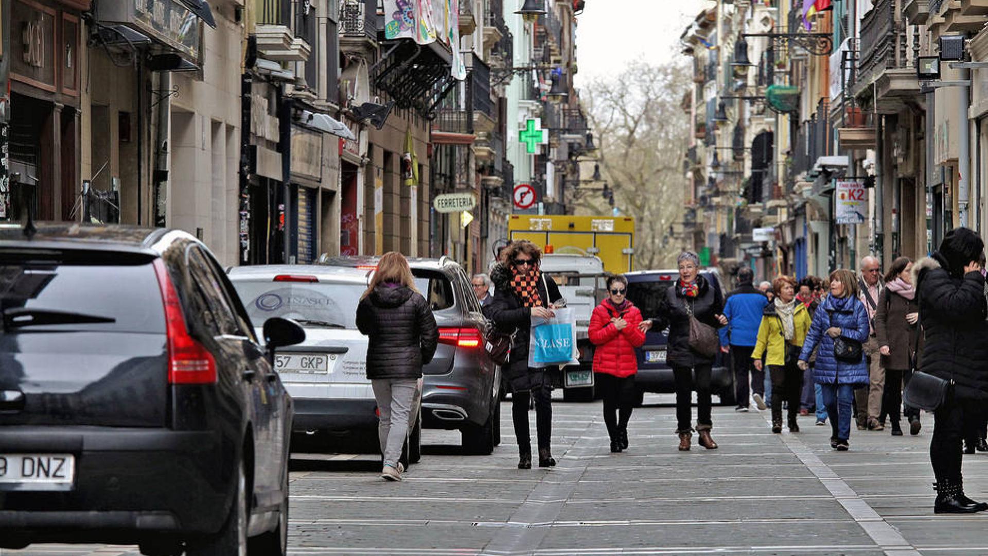 El Casco Antiguo de Pamplona podría ser una zona de bajas emisiones.