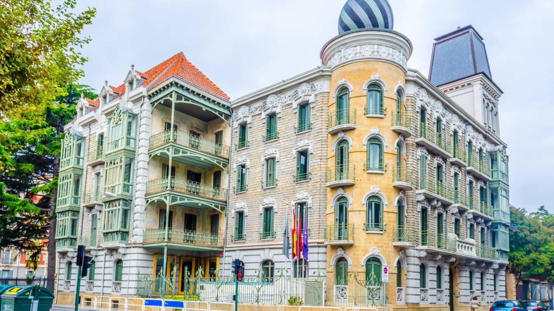 Recogida solidaria de instrumentos en la Escuela de Música Joaquín Maya