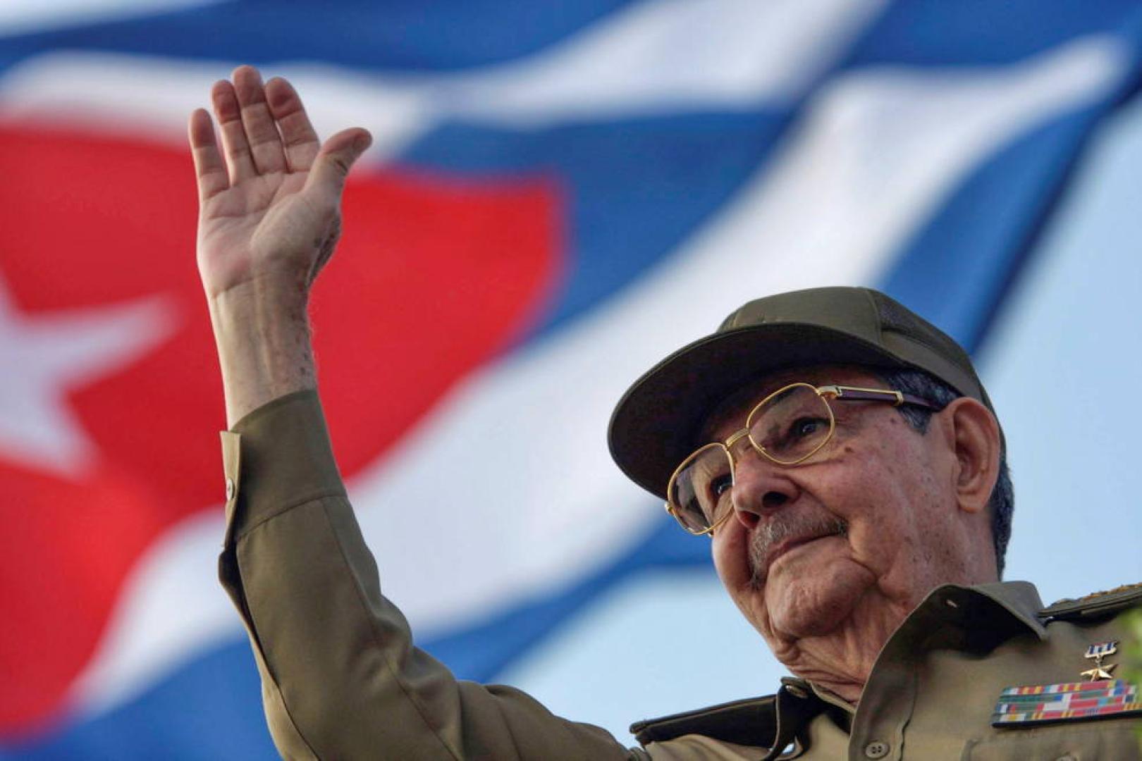 Raúl Castro anuncia su retirada al frente del Partido Comunista de Cuba