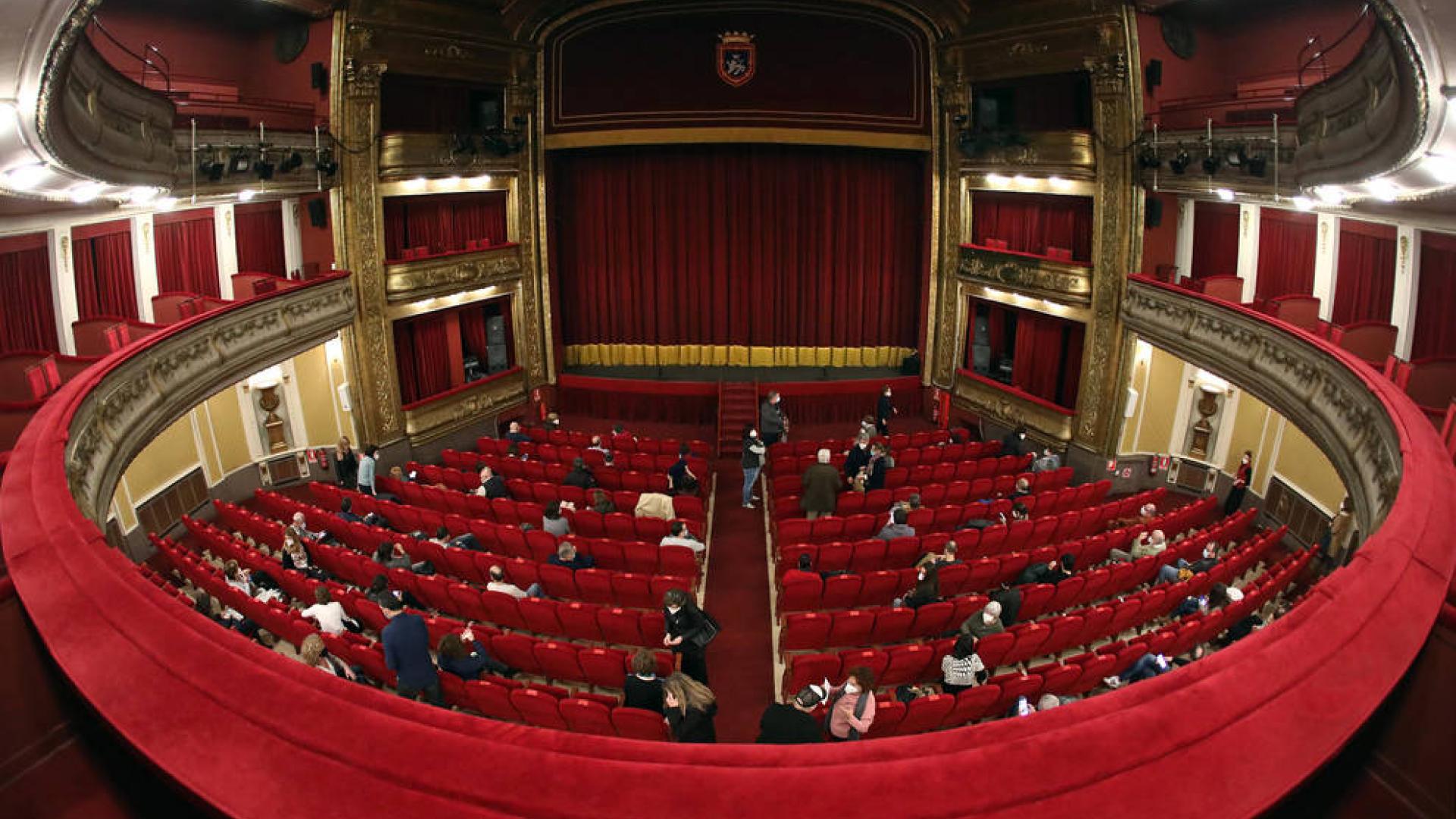 Asistencia de público al teatro Gayarre con medidas de aforo reducido