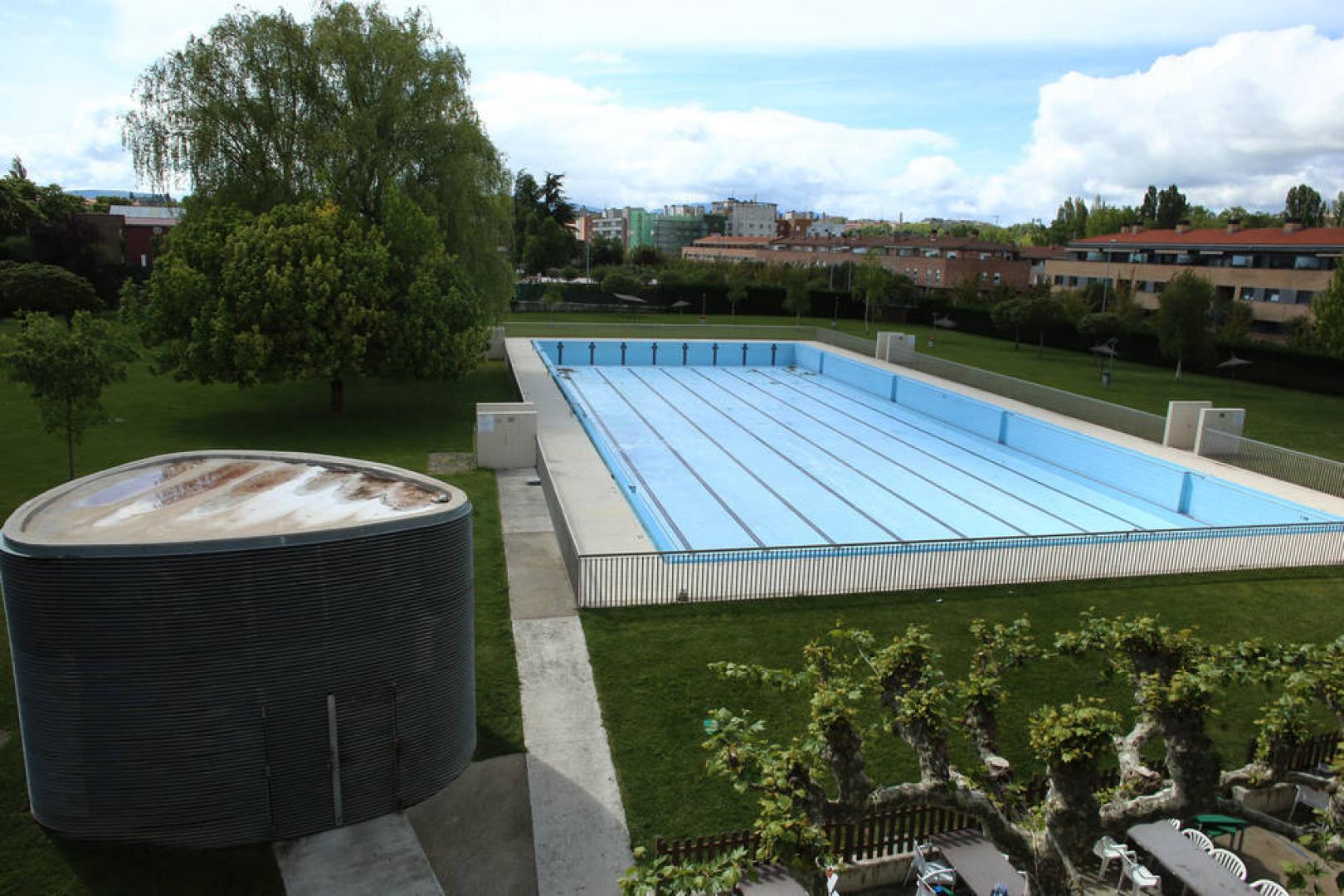 Las instalaciones actuales de la UDC Txantrea rodeadas de la zona residencial de Alemanes.