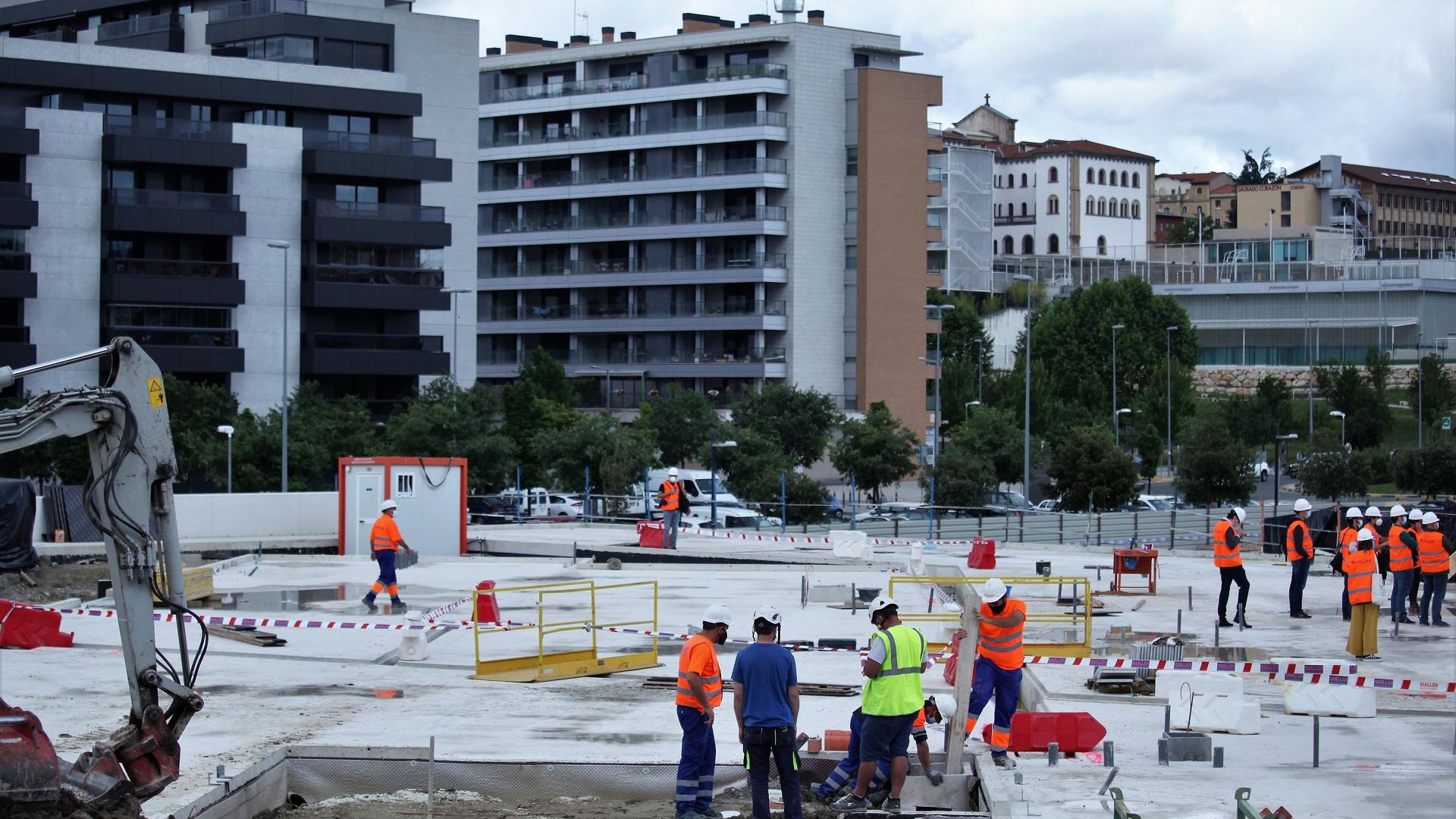 Obras del nuevo colegio de infantil en el barrio de Lezkairu de Pamplona