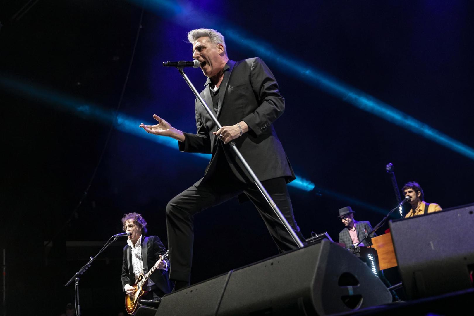 Concierto de Loquillo en el Navarra Arena