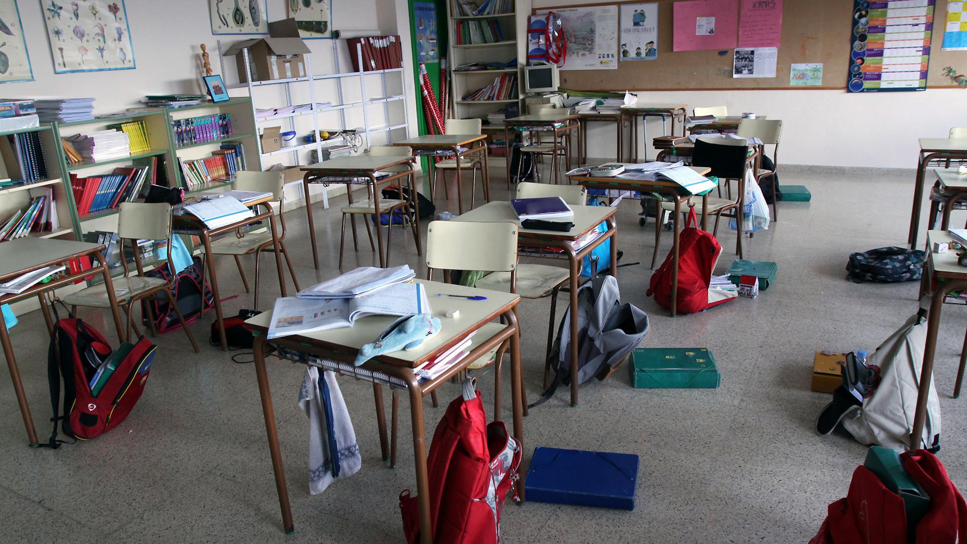 Aula de un colegio navarro vacía