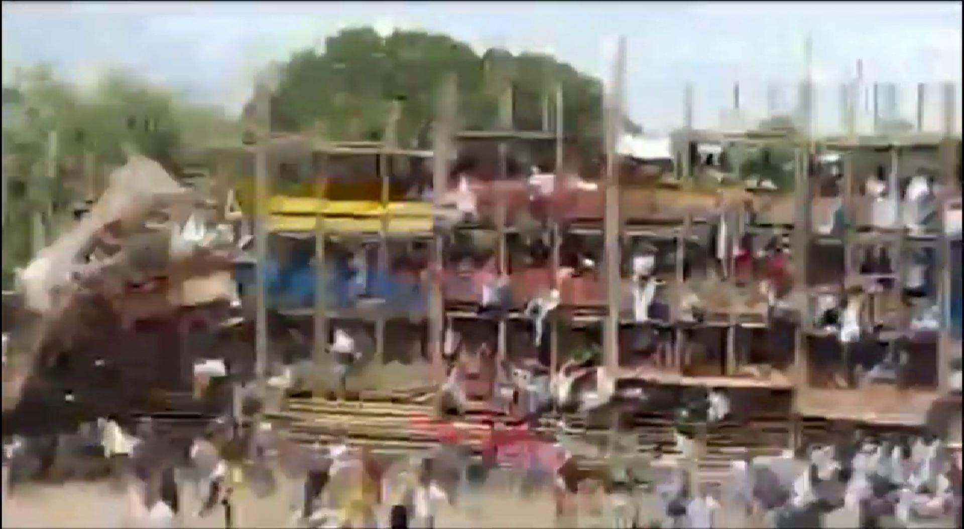 Hundimiento de una grada en una plaza de toros de Colombia