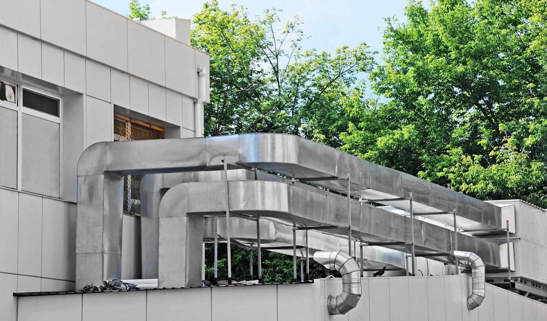 Para mejorar la calidad de aire interior de los edificios lo más importante es ventilar.