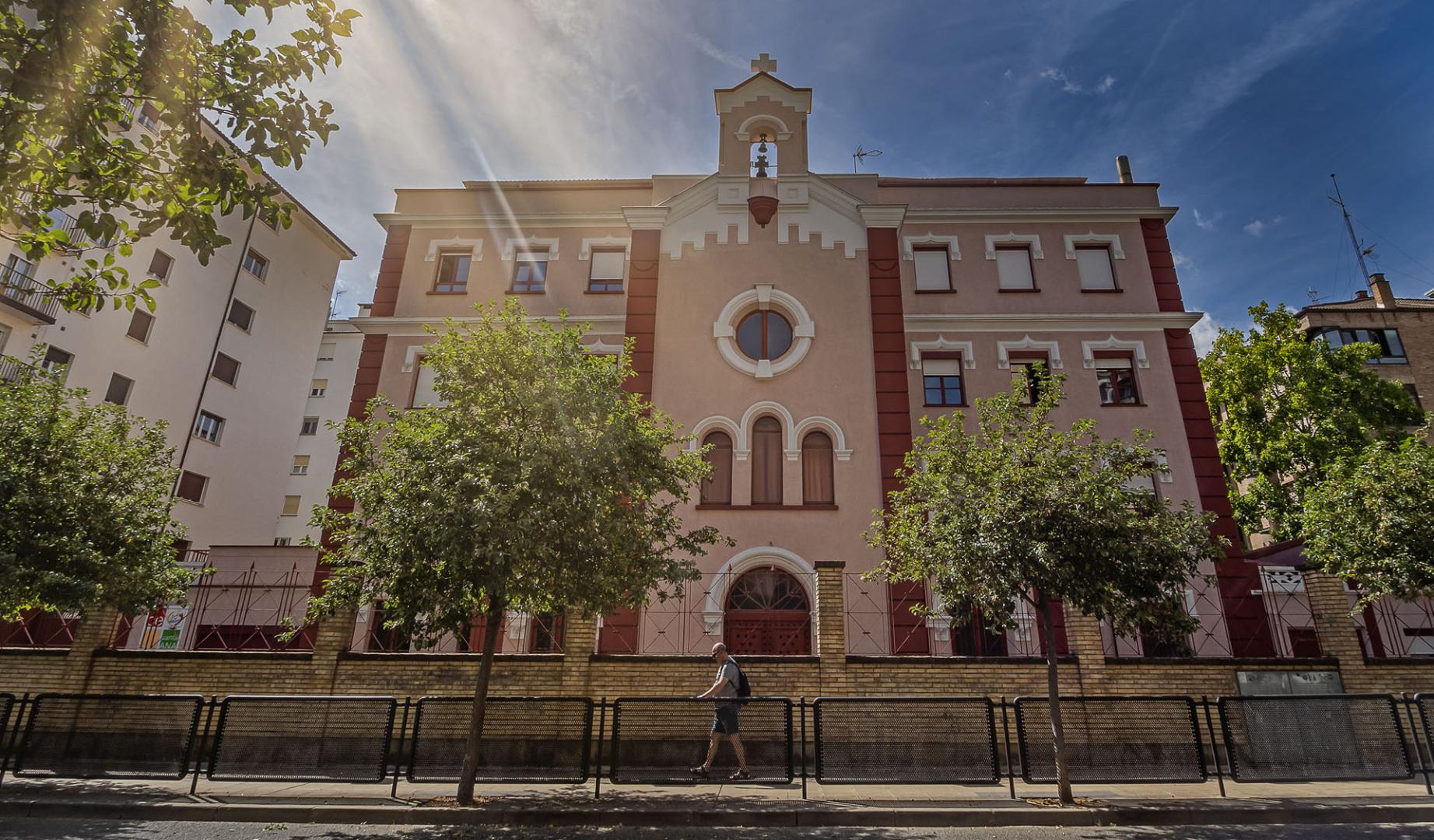 El colegio de Santa Ana, edificio centenario del paseo de la Inmaculada de Estella