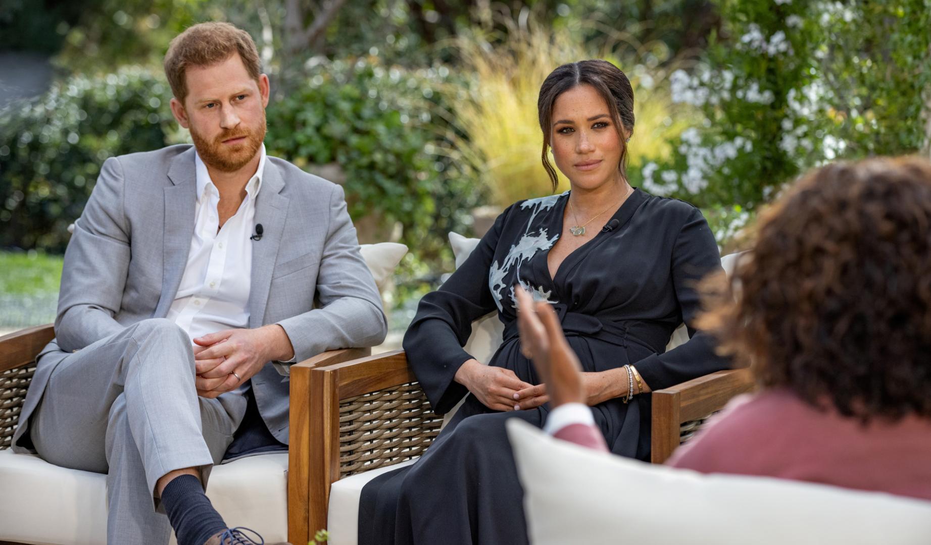 El príncipe Harry y Meghan Markle junto a Oprah Winfrey