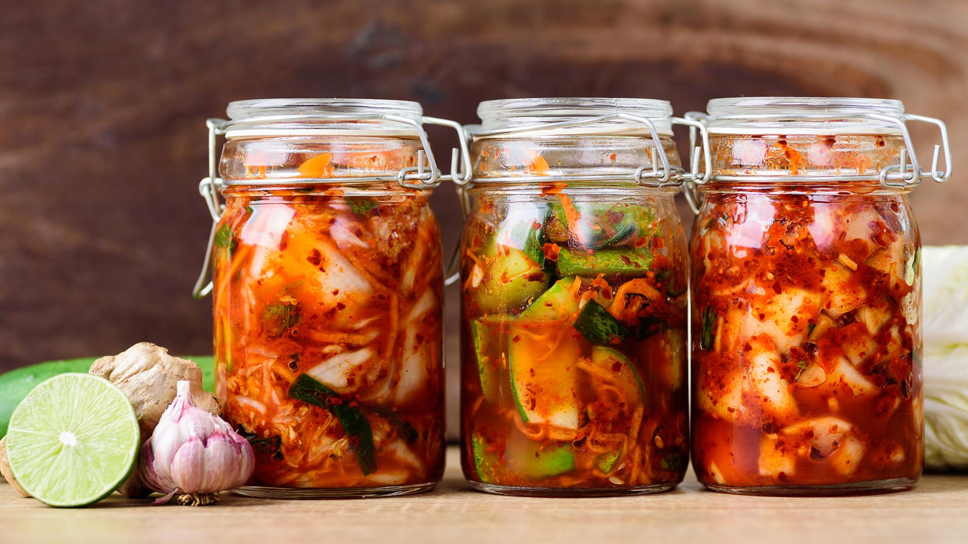 Alimentos como el kimchi son excelentes para incluir en una dieta psicobiótica