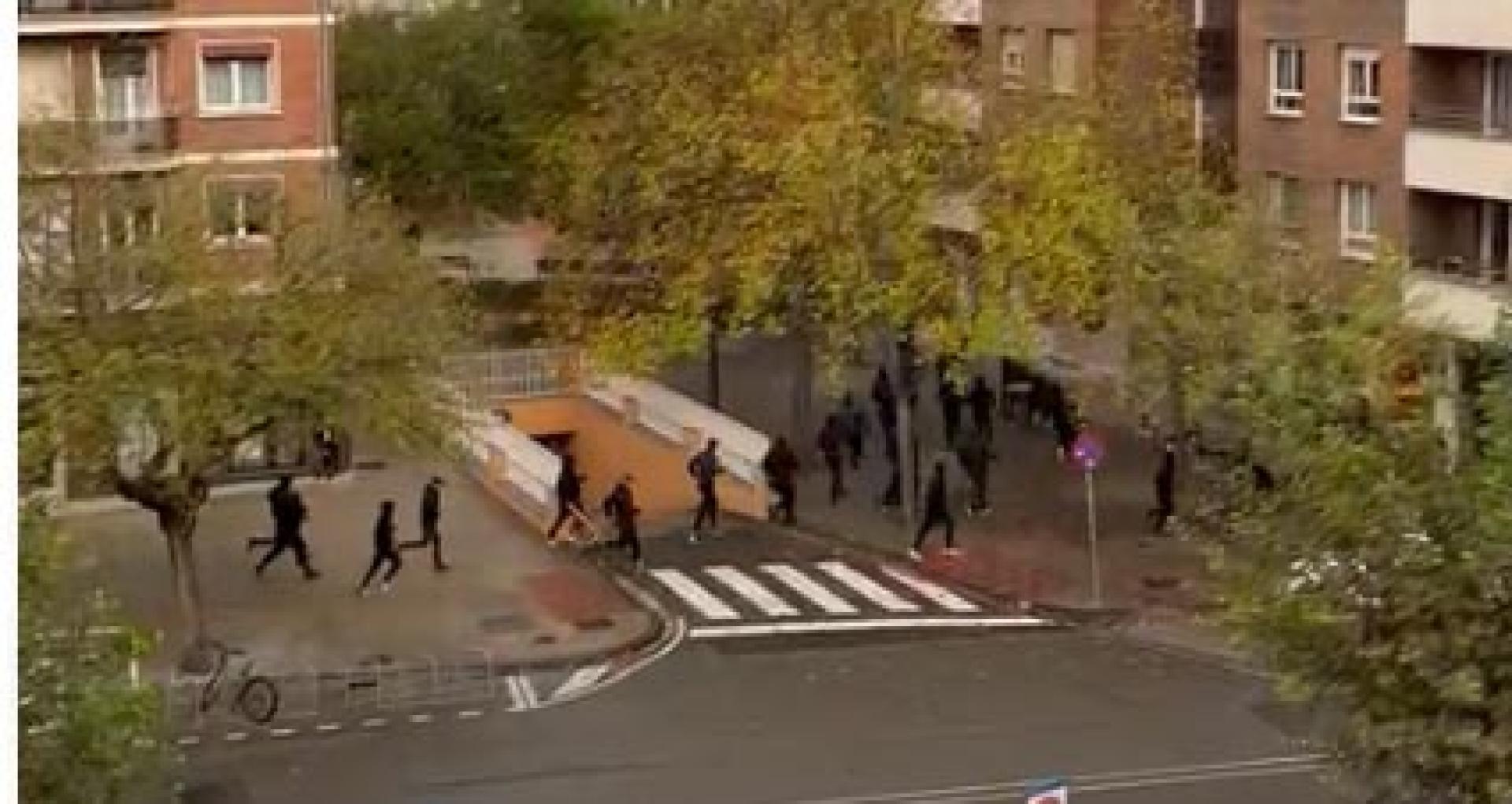Ultras radicales se han enfrentado en el barrio pamplonés antes del encuentro entre Osasuna y Barcelona