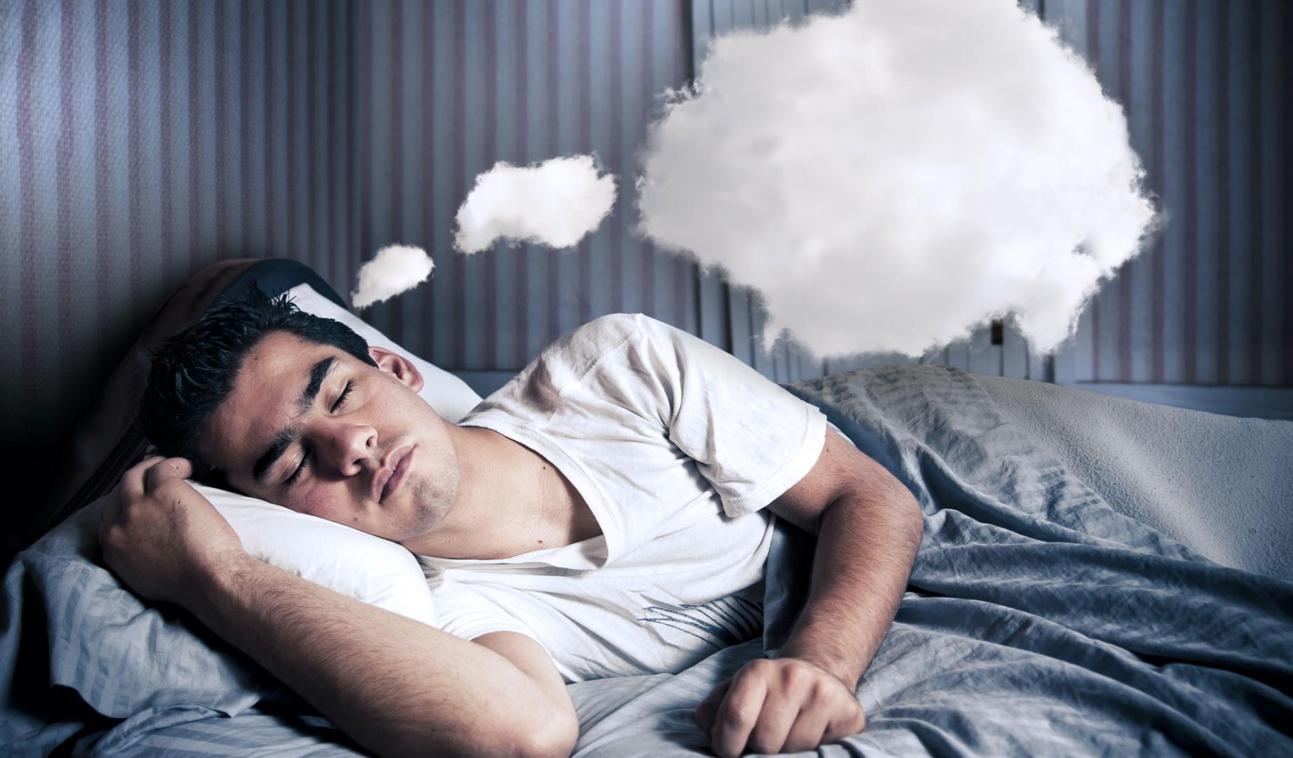 Los sueños son fenómenos fisiológicos que se producen fundamentalmente durante la fase de sueño REM, y que incluyen emociones, sensaciones, percepciones y pensamientos