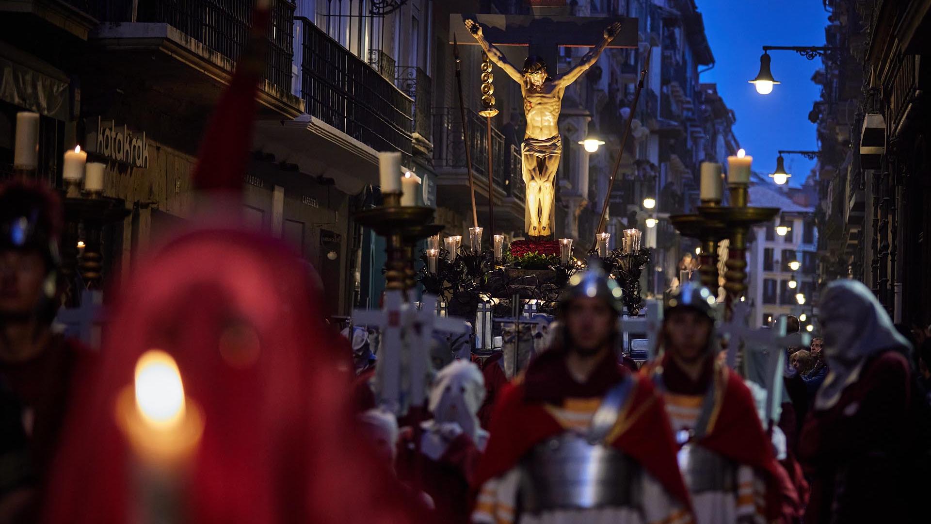 Procesión del Santo Entierro del Viernes Santo en Pamplona.