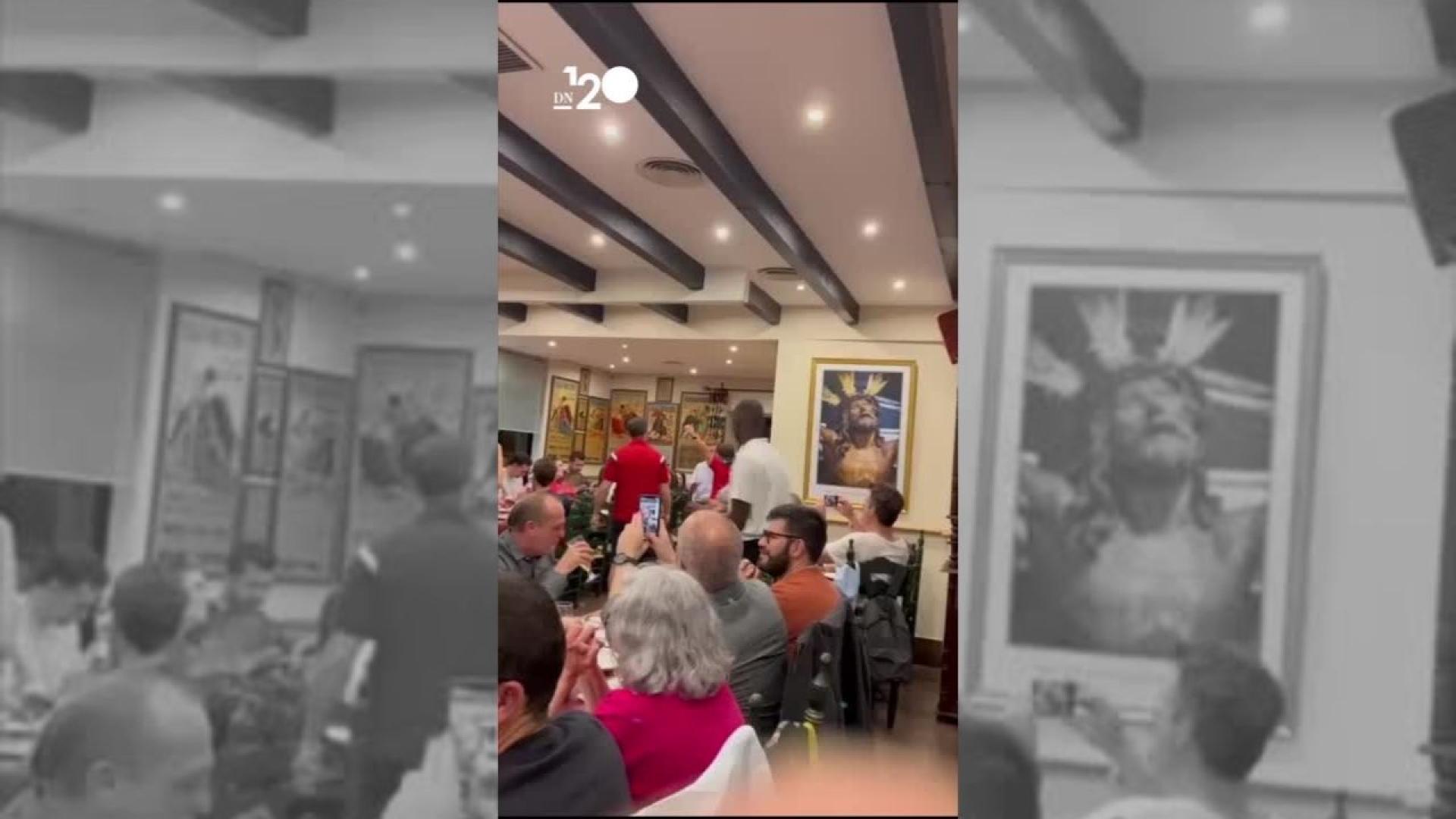 El alcalde de Madrid, José Luis Martínez -Almeida, también se une a la fiesta rojilla