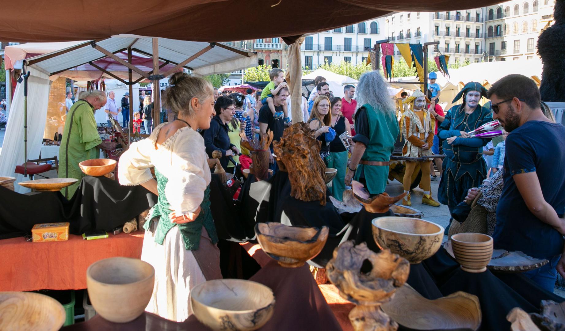 El mercado medieval de los tres burgos