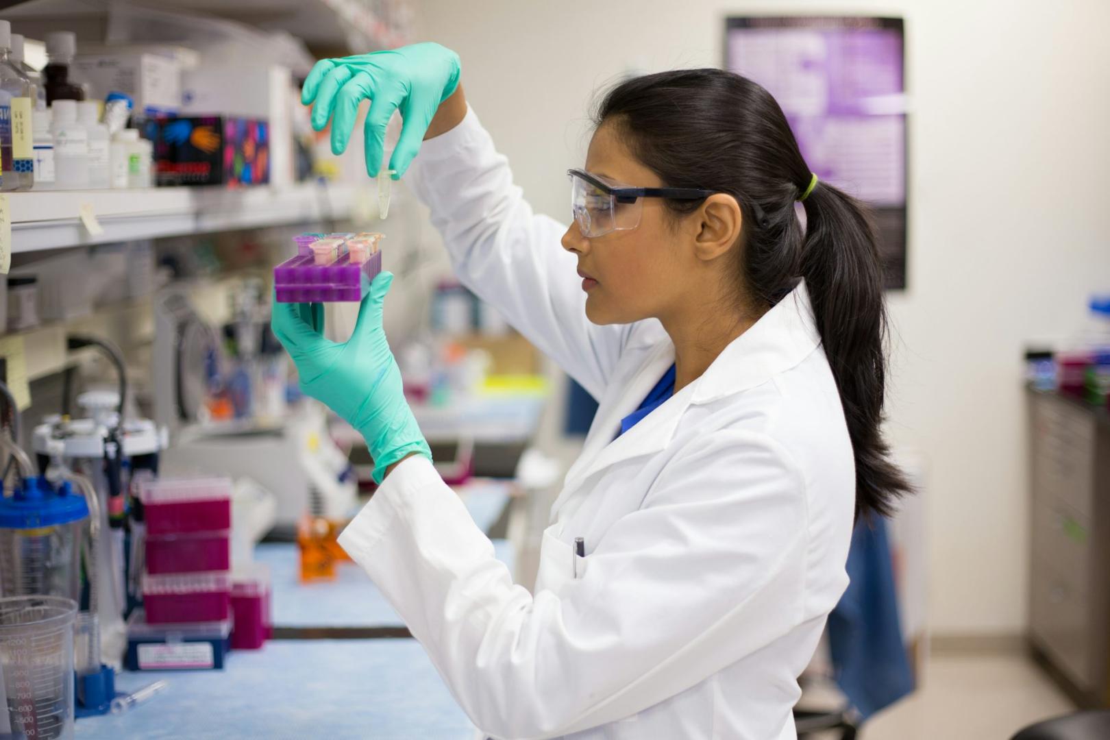 La investigación del cáncer ha avanzado a pasos de gigante en las últimas décadas
