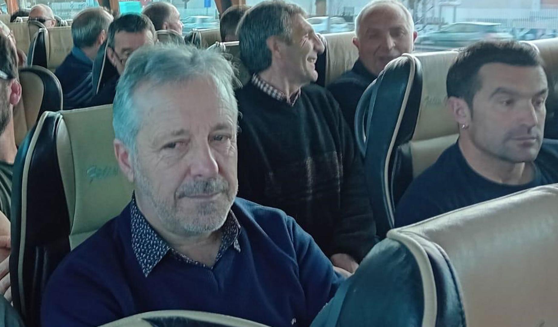 La Unión de Agricultores y Ganaderos de Navarra ha fletado cinco autobuses para participar este lunes en la protesta convocada en la capital