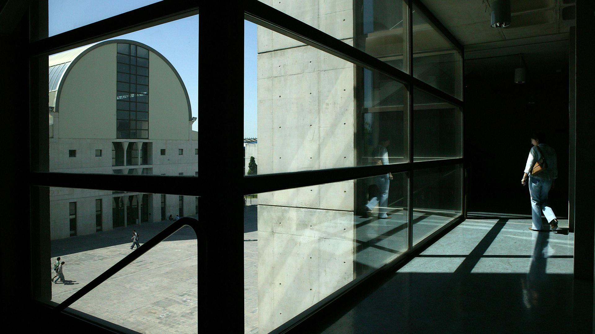 Sede de la Universidad Pública de Navarra en el campus de Arrosadia de Pamplona