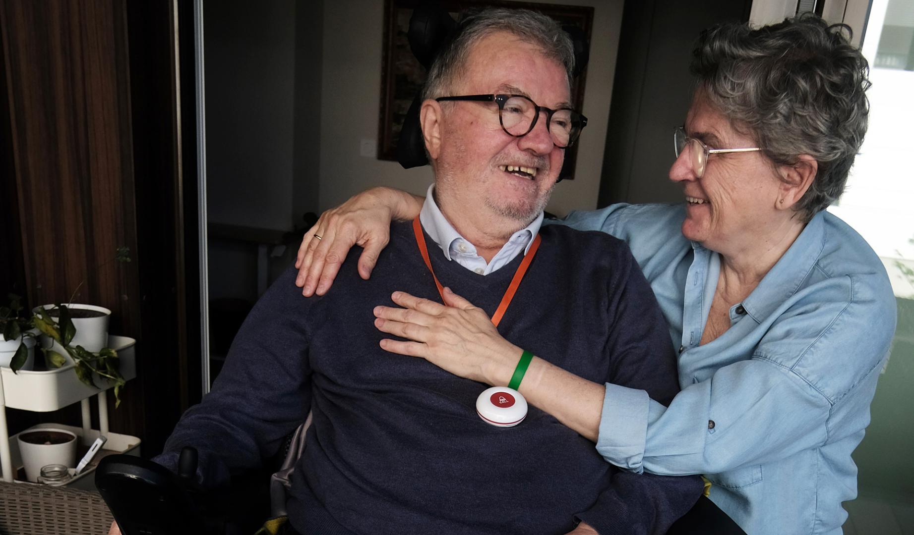 Montxo Iriarte Goyena y María Gómara Urdiáin, matrimonio de 67 y de 64 años, se conocieron estudiando Magisterio.