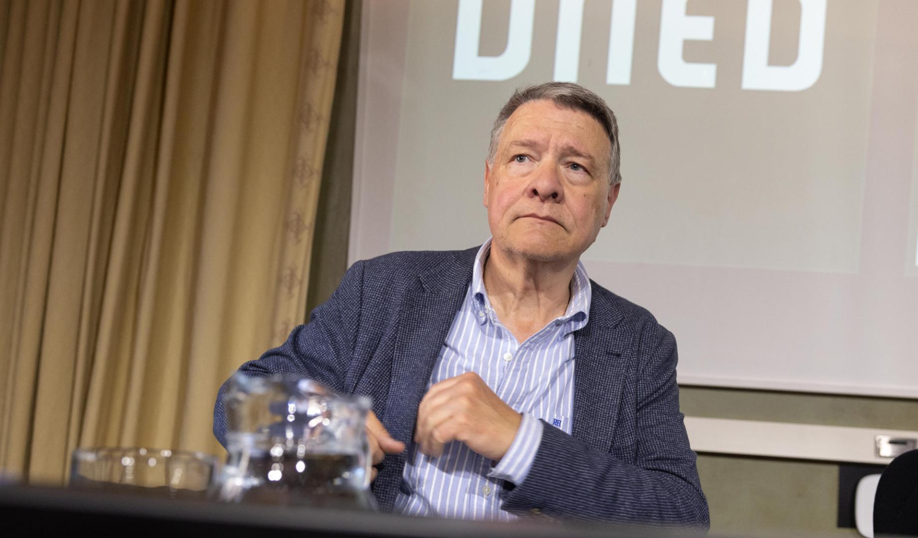 Jordi Sevilla, durante su intervención en una jornada sobre cohesión social celebrada en UNED Tudela