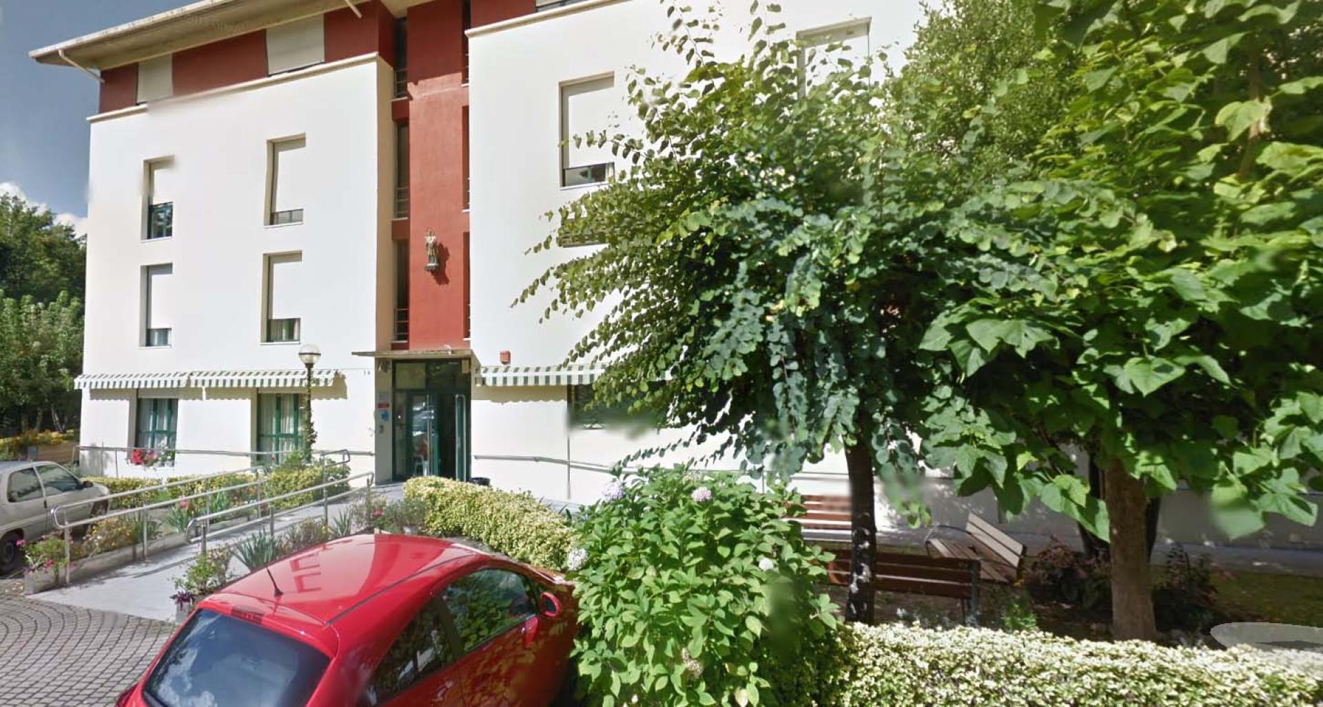 Exterior de la residencia de personas mayores San José de Bera