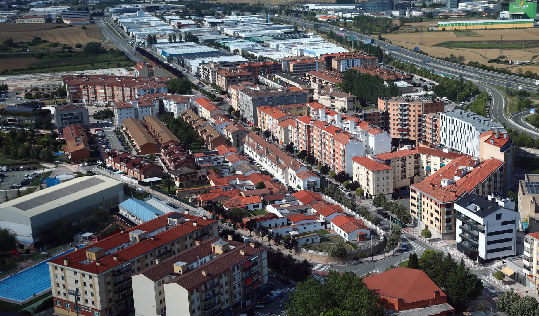Vista aérea de Noáin, capital del Valle de Elorz, tomada en julio de 2023.