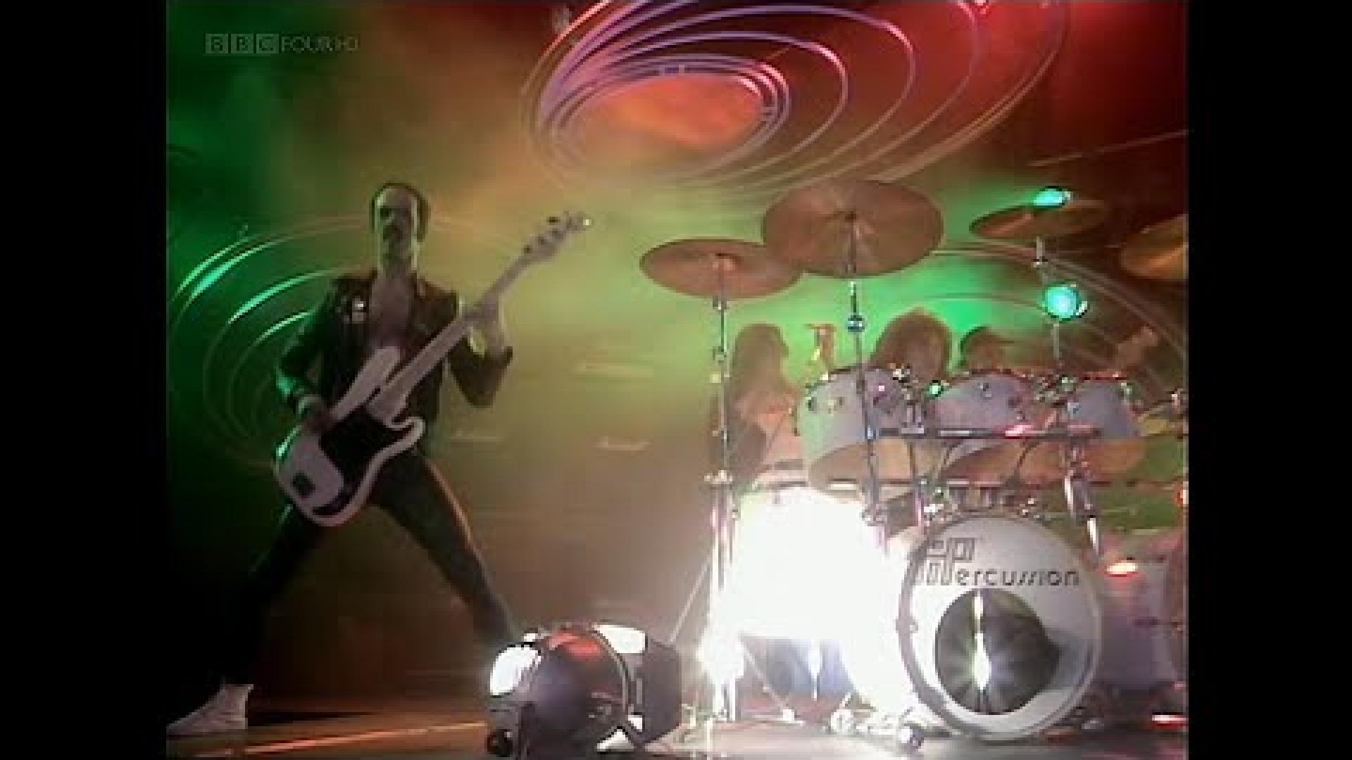 Saxon - Wheels Of Steel - TOTP - 1980