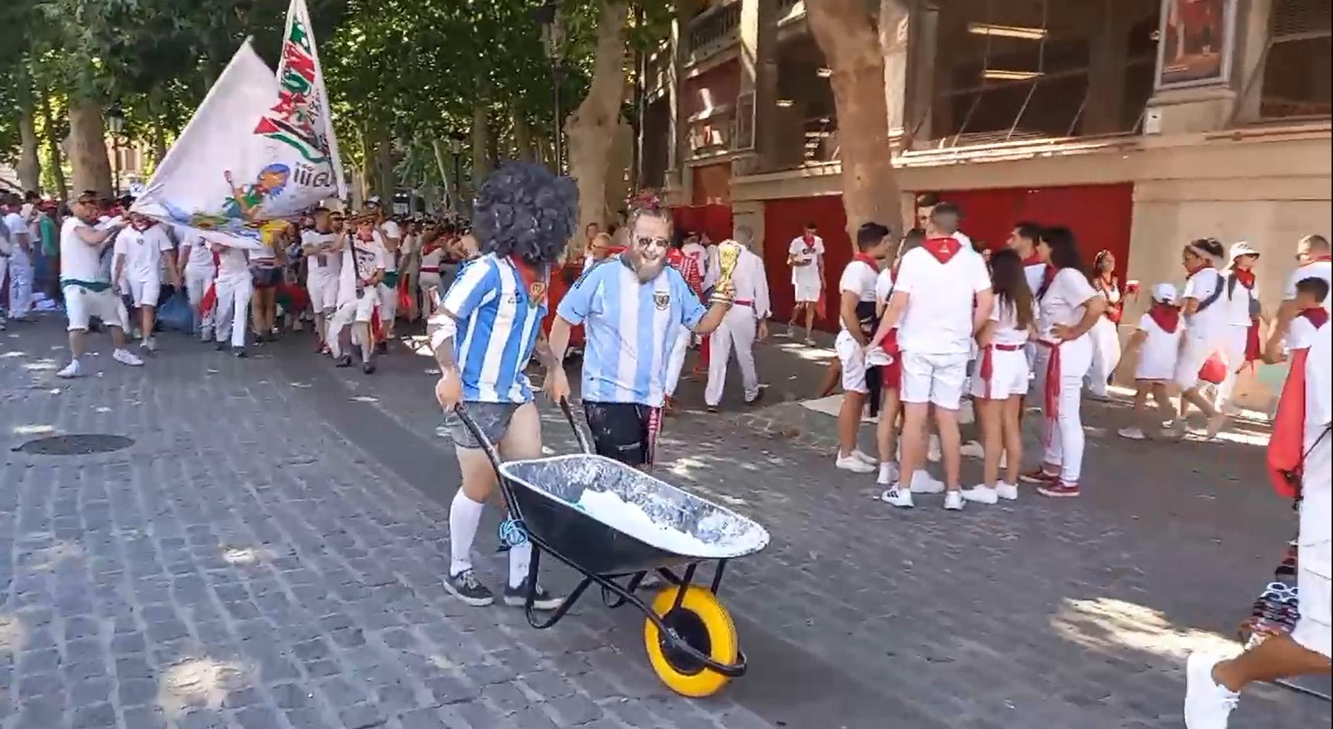 Después de poner a bailar al Navarra Arena a ritmo de Calamaro, 'Maradona' hace doblete y va a los toros