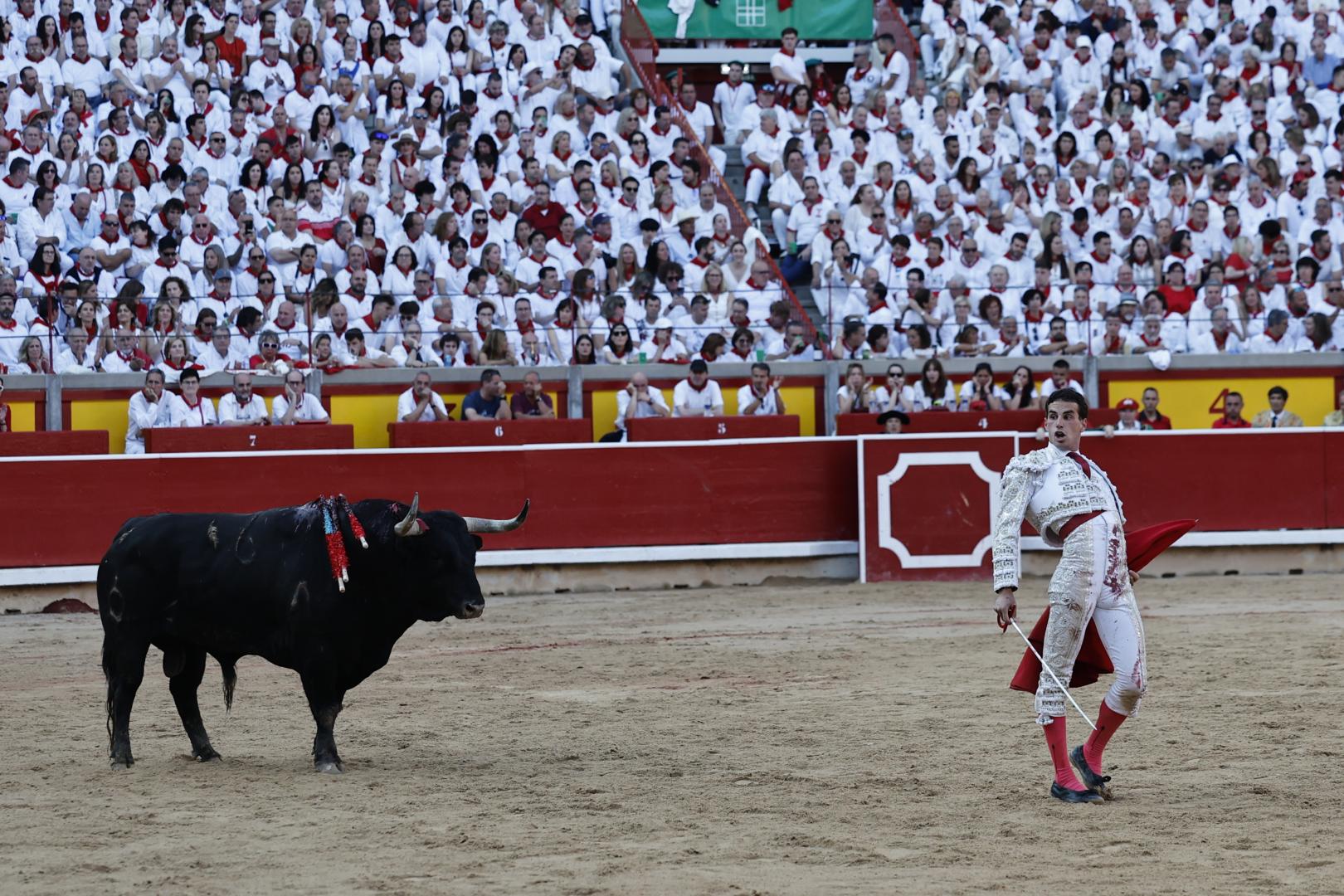 El torero madrileño se lleva una oreja