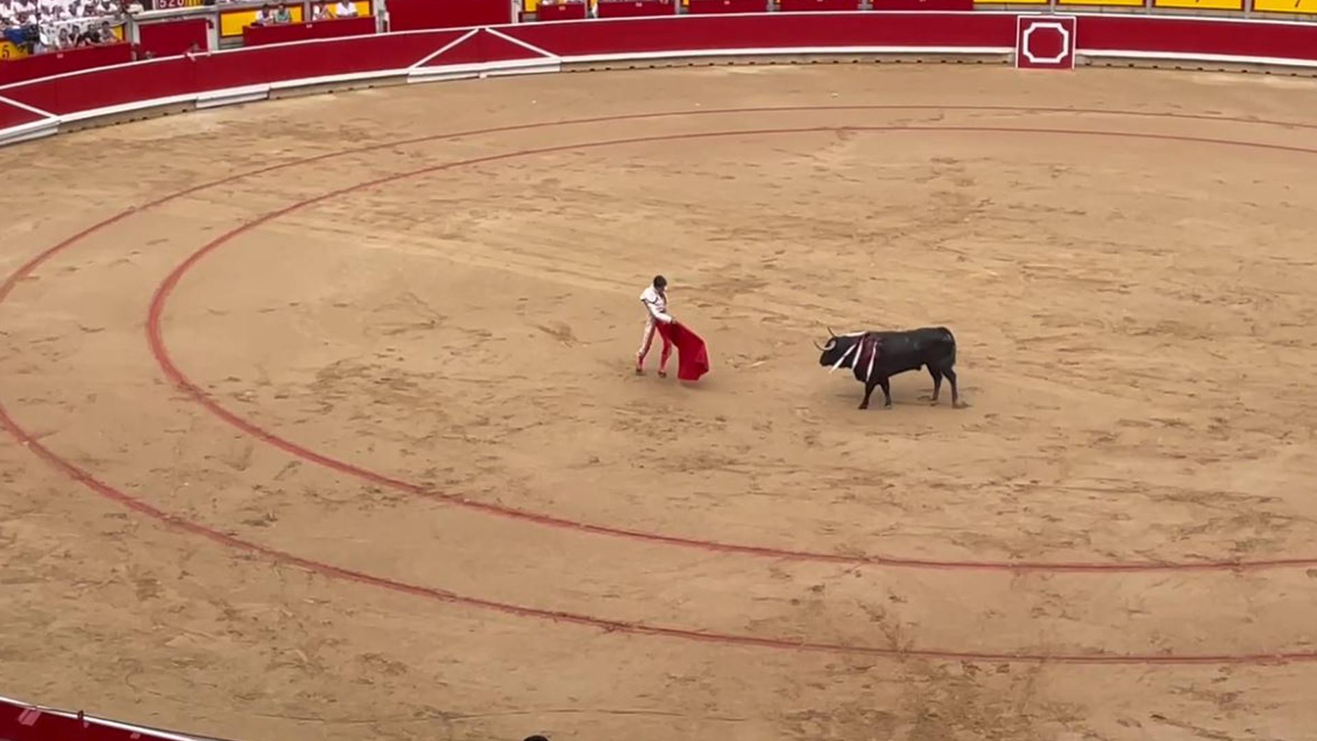 Primeros derechazos de Sebastián Castella