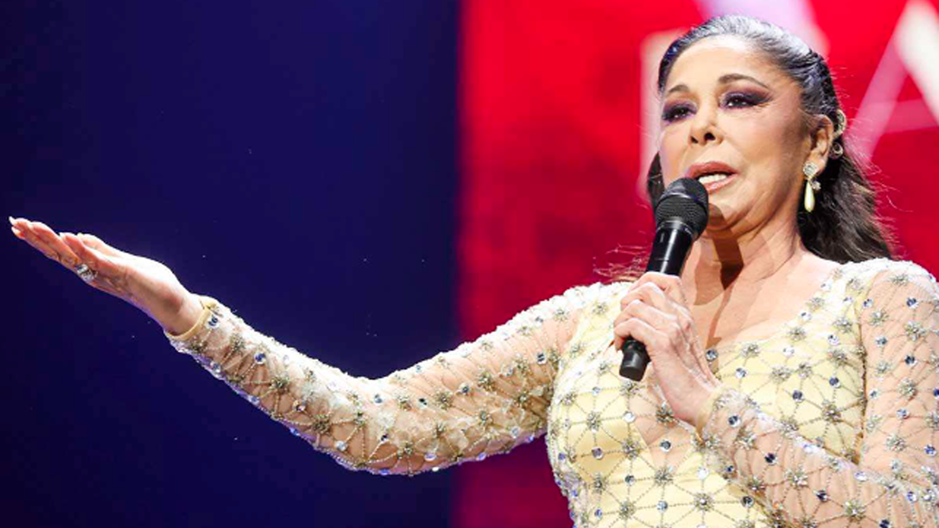 Isabel Pantoja quiere contar su vida