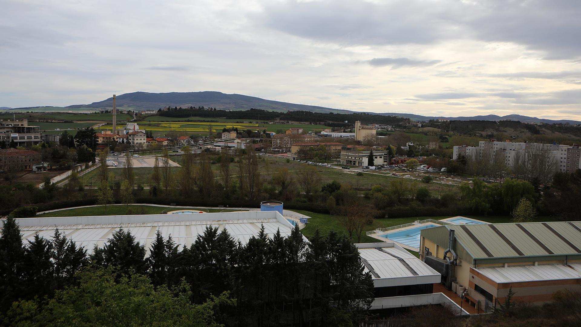 Vista parcial del barrio de Echavacoiz, donde se ubicará la futura nueva estación del TAV