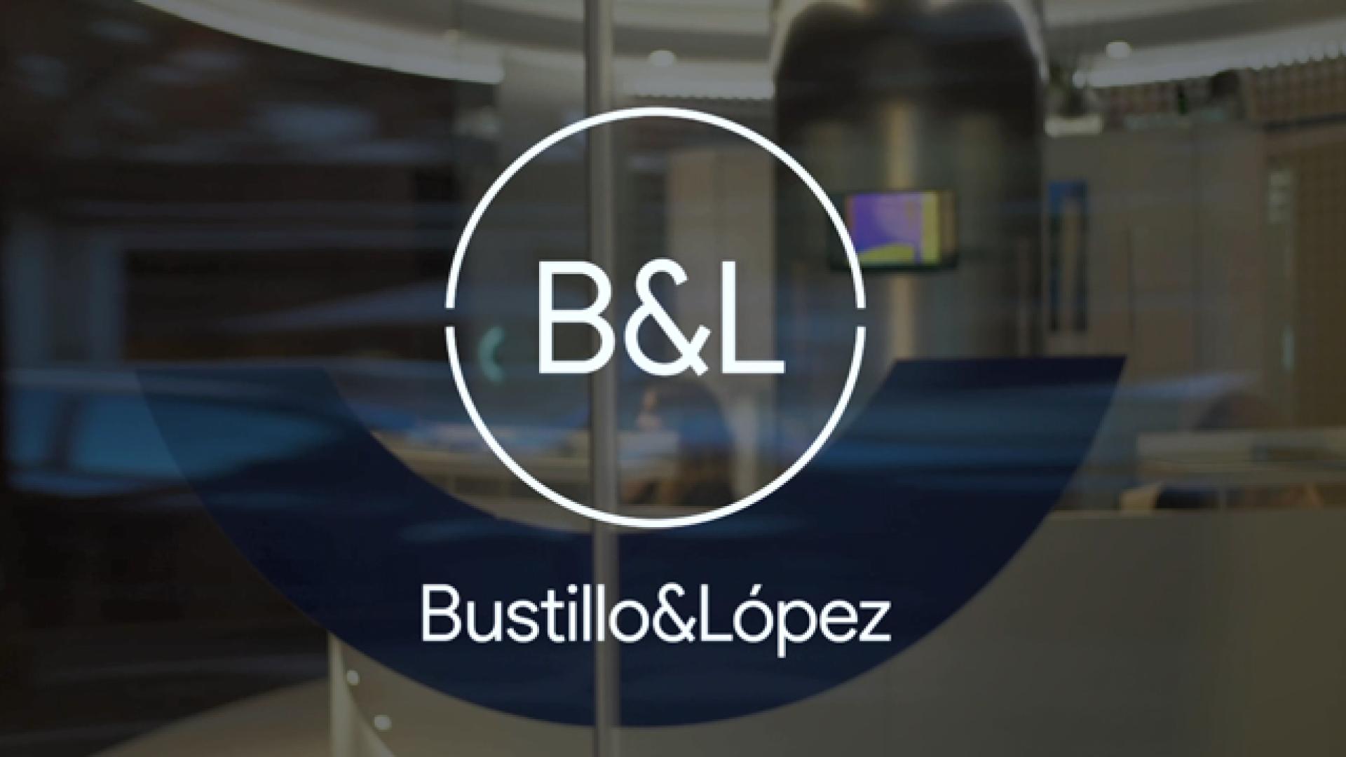 Clínica Bustillo & López: cirugía facial e implantología dental