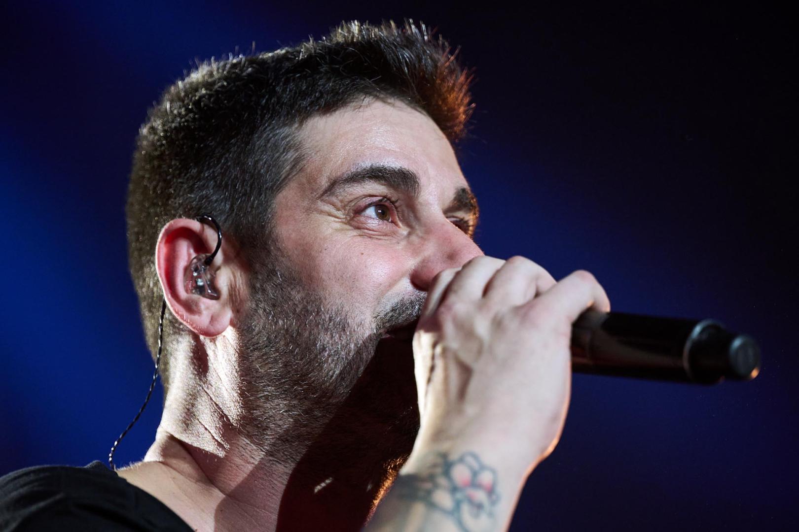 Fotos del concierto de Melendi en el Navarra Arena./