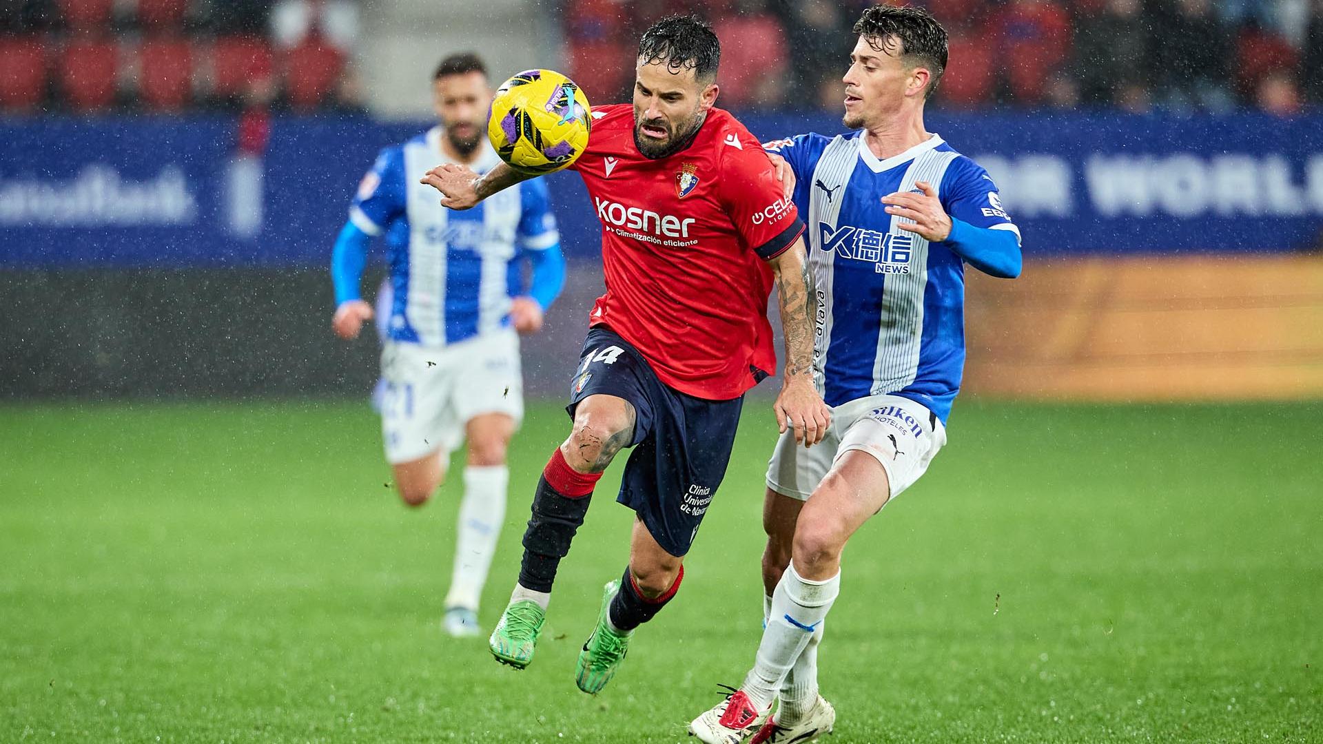 Fotos del Osasuna 2-2 Alavés de la jornada 16./