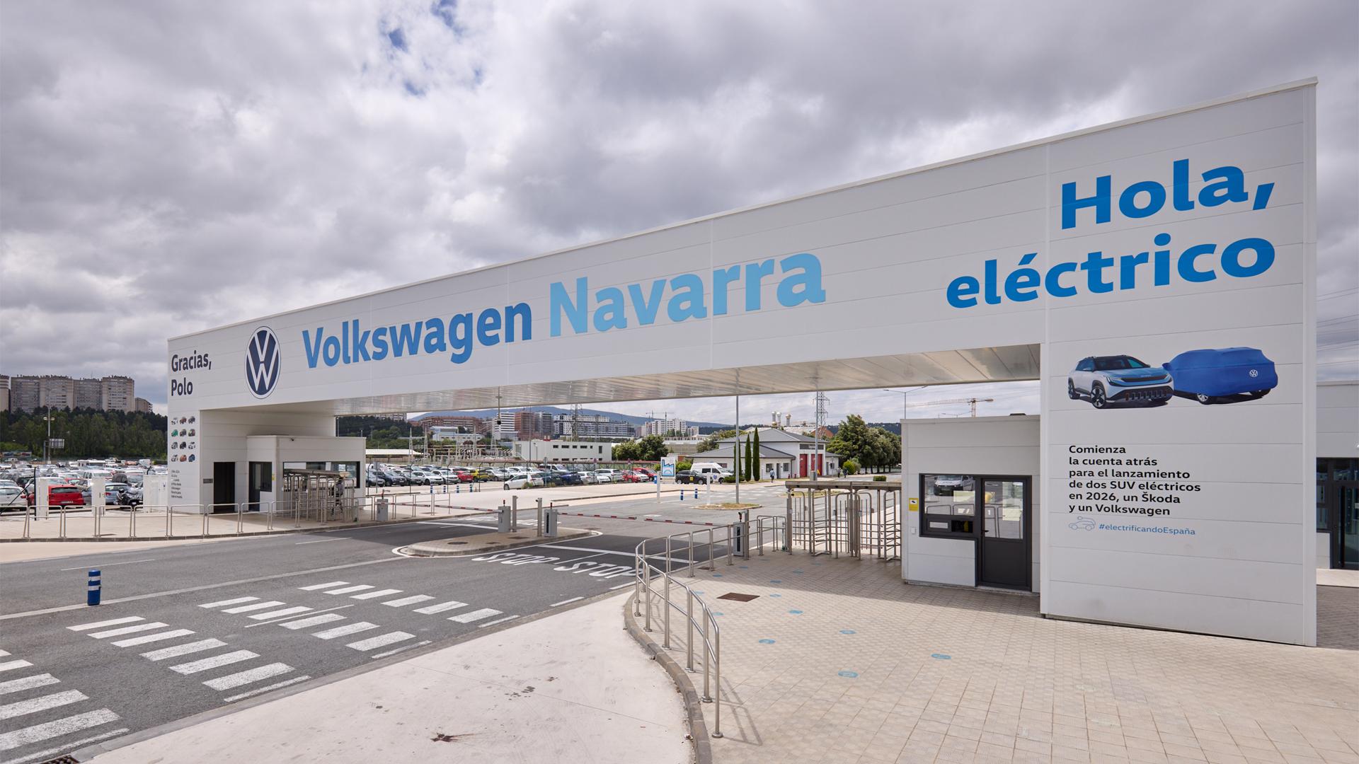 Entrada a la fábrica de Volkswagen Navarra, en Landaben