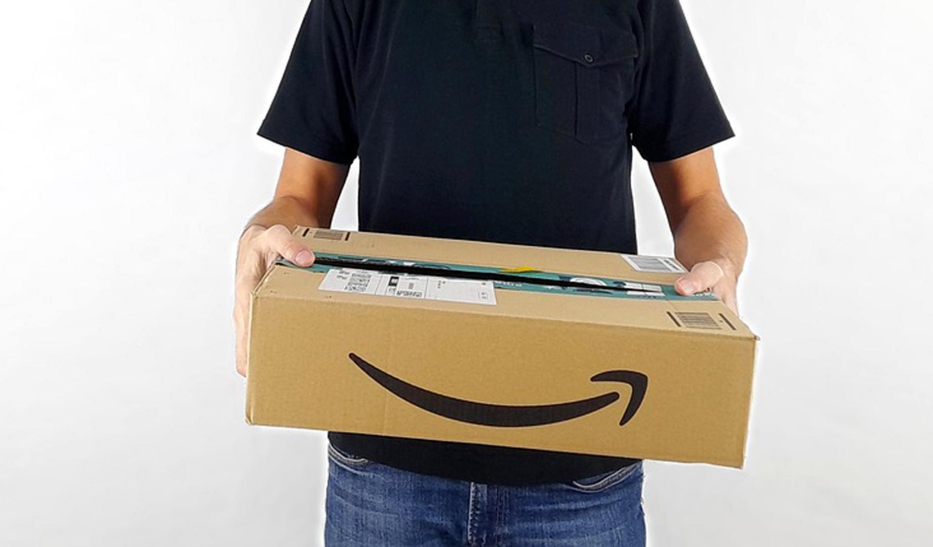 Un repartidor de Amazon