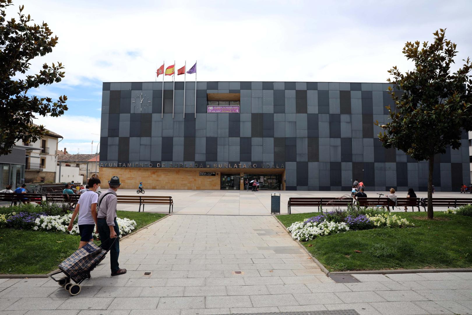 Ayuntamiento de Burlada, uno de los 272 municipios navarros